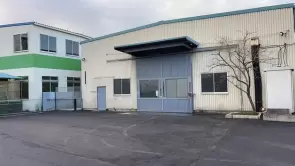 埼玉県比企郡小川町⼤字中⽖の倉庫