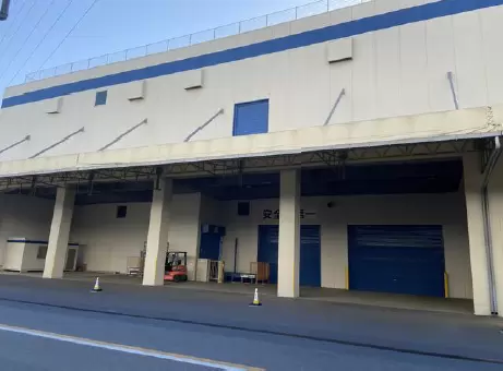 埼玉県三郷市茂田井の倉庫