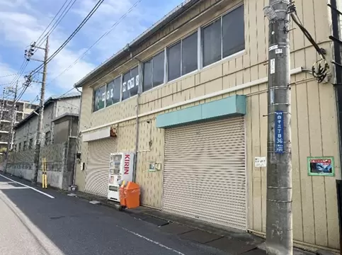 埼玉県和光市白子の倉庫